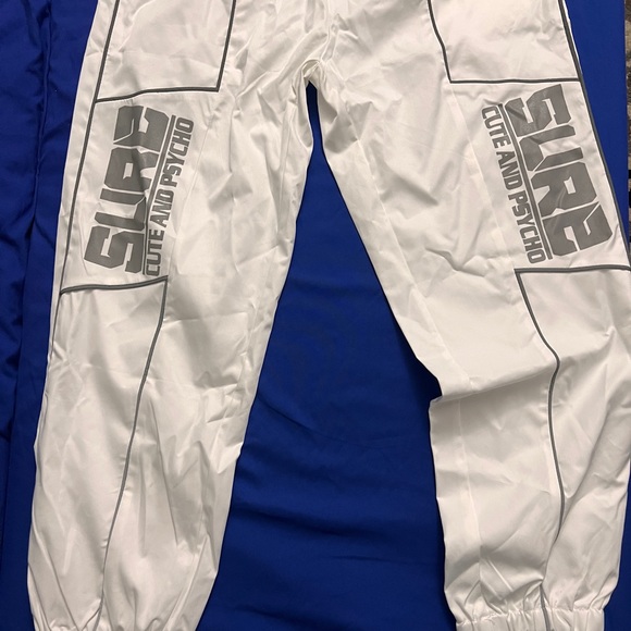 White cargo pants - Picture 3 of 3